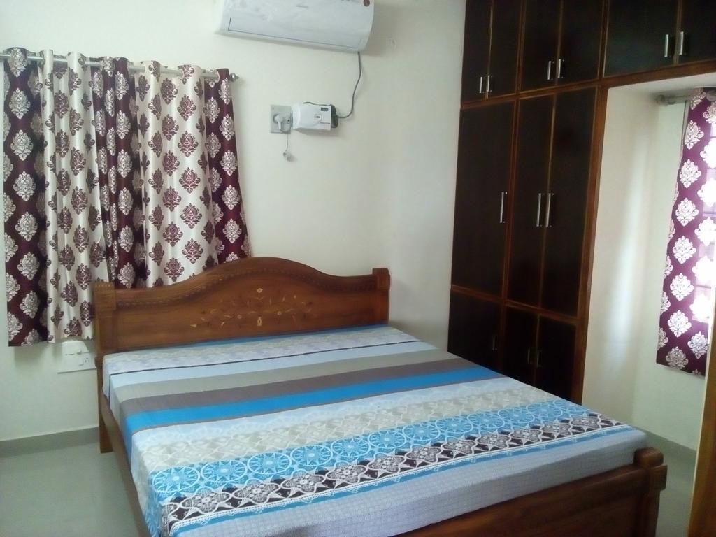 G K Homestay 蒂鲁帕蒂 外观 照片
